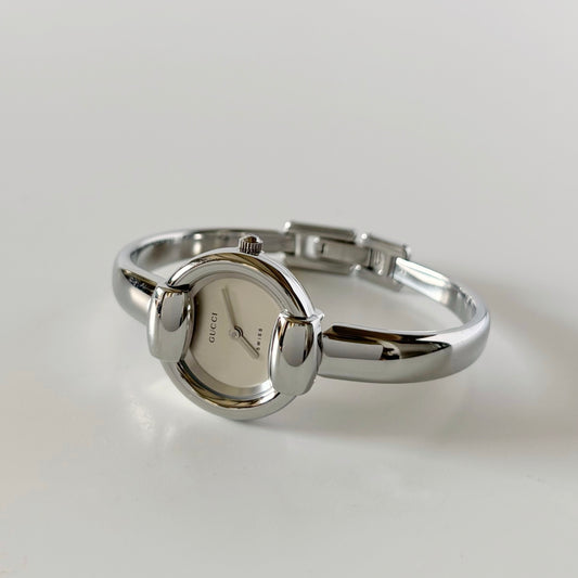 Gucci 1990s Round Dial Stainless steel Bangle Watch