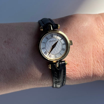 Gucci 1990s Round Dial Gold Plated Watch