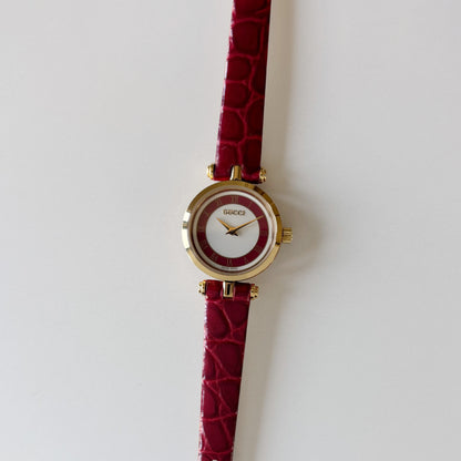 Gucci 1990s Sherry Round Dial Red Watch