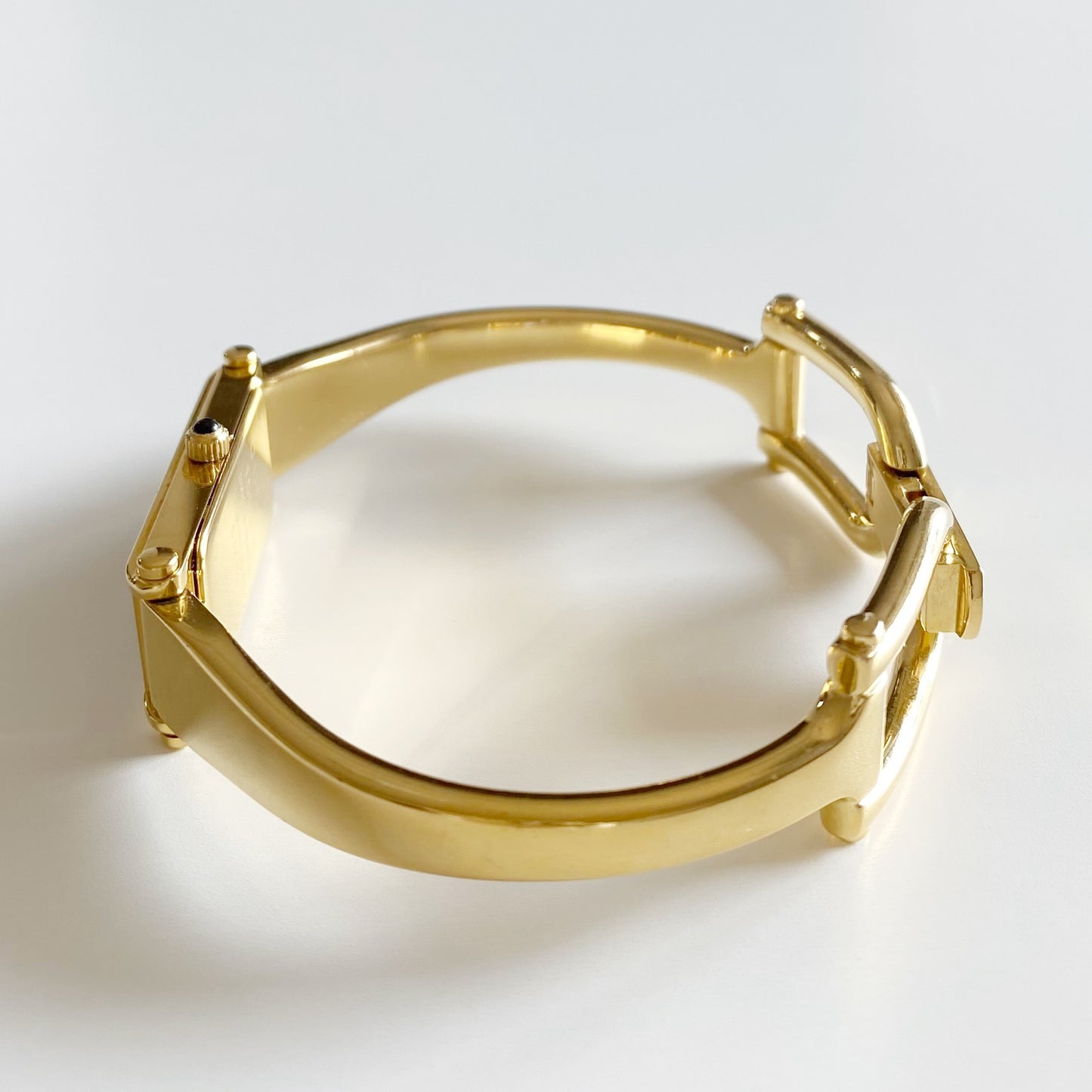 Gucci 1990s Seashell Dial Gold Plated Bangle Watch