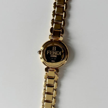 Fendi 1990s Seashell Round Dial Gold Plated Watch