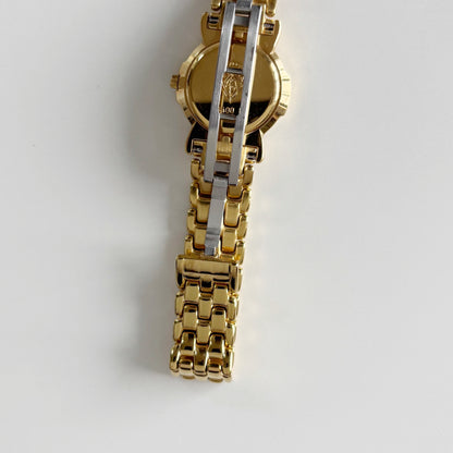 Gucci 1990s Round Dial Gold Plated Watch