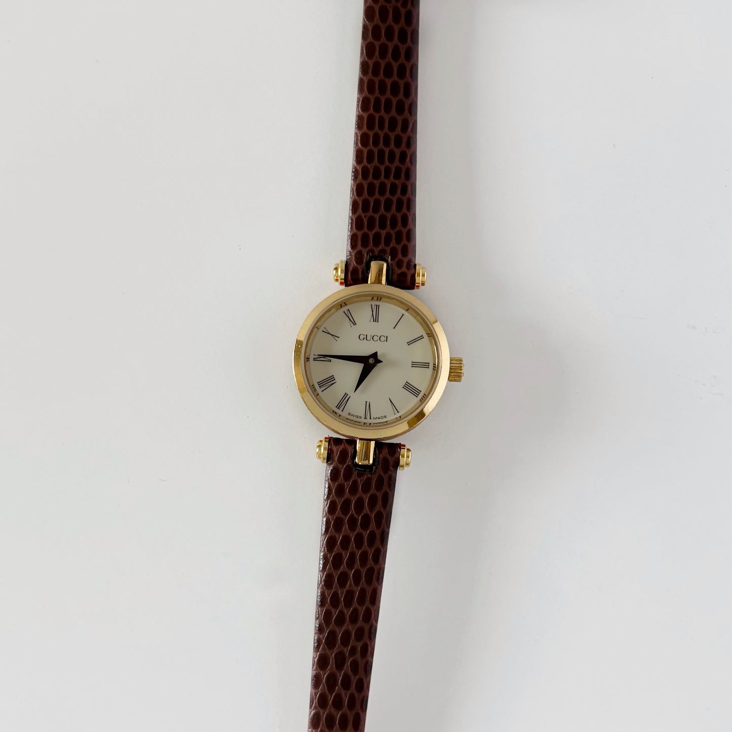 Gucci 1990s Sherry Round Dial Gold Plated Watch
