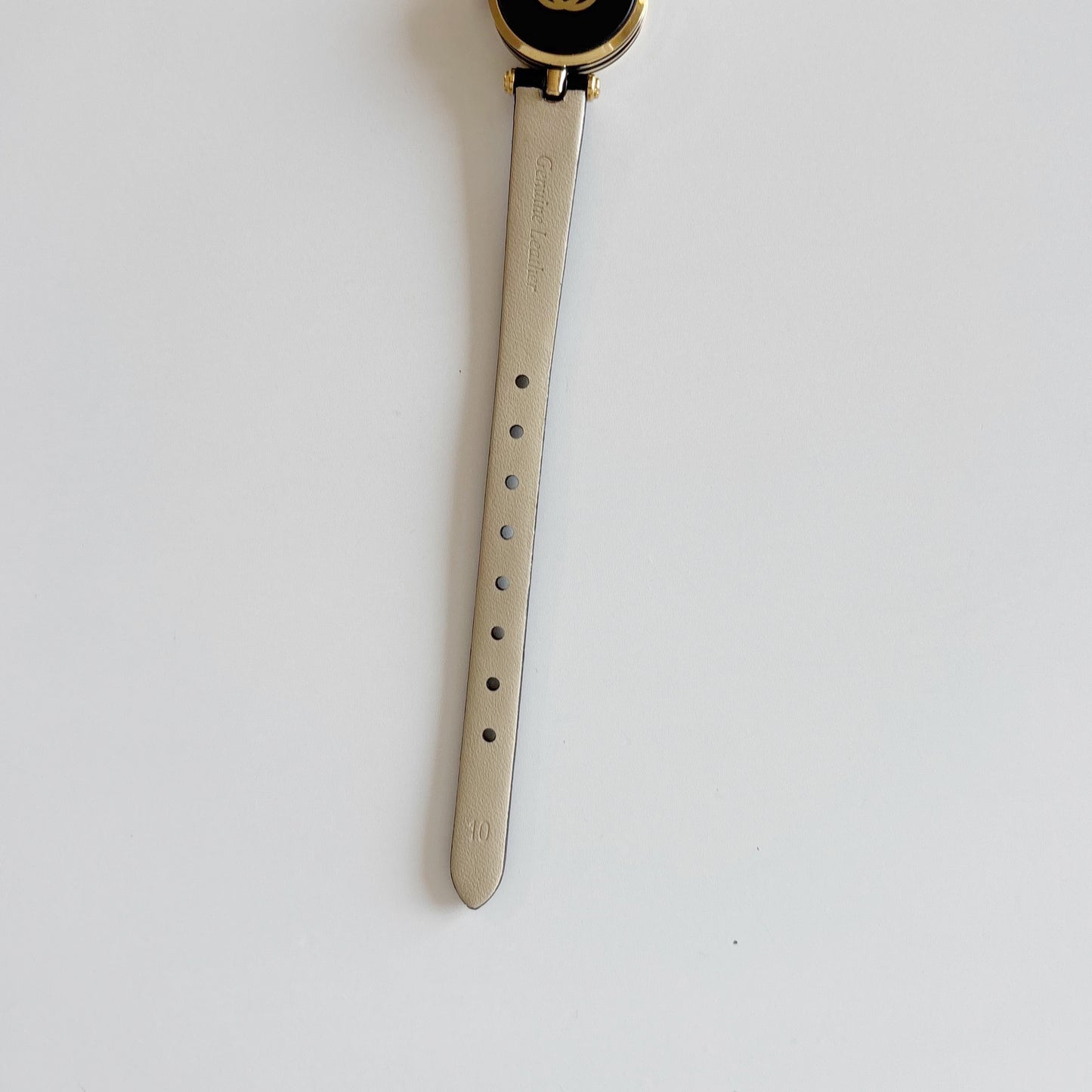 Gucci 1990s Round Dial Gold Plated Watch