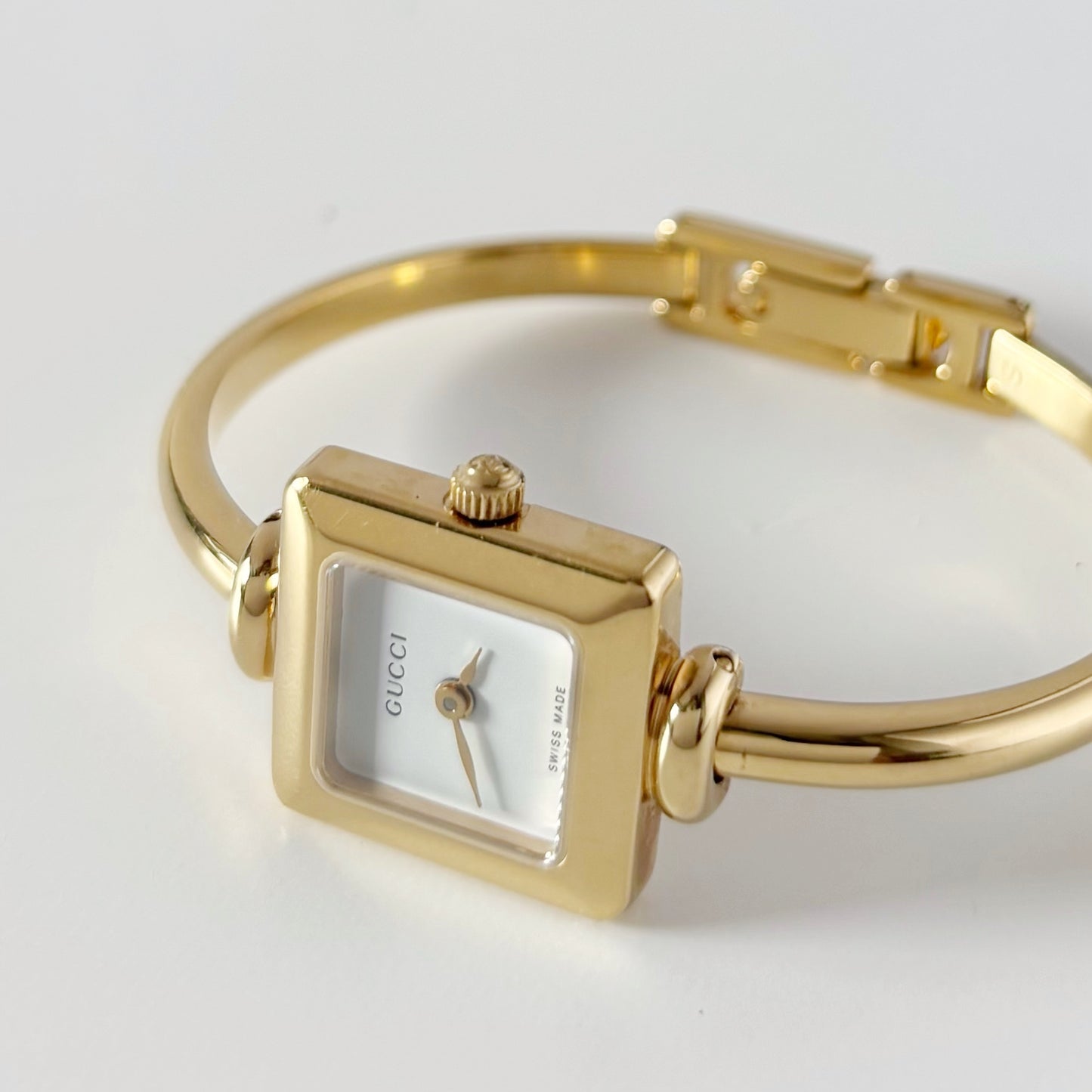 Gucci 1990s Square Dial Gold Plated Bangle Watch (Small)