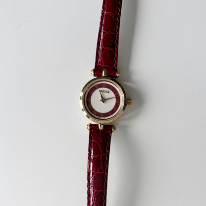 Gucci 1990s Round Dial Red Gold Plated Watch