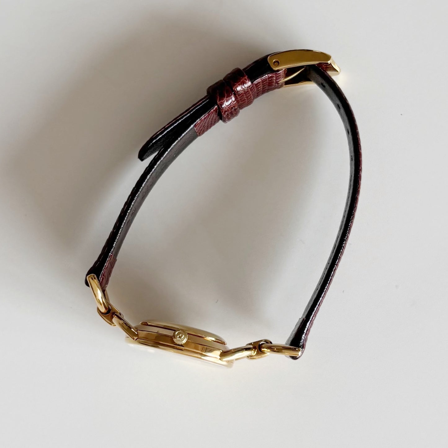 Gucci 1990s Seashell Dial Gold Plated Watch