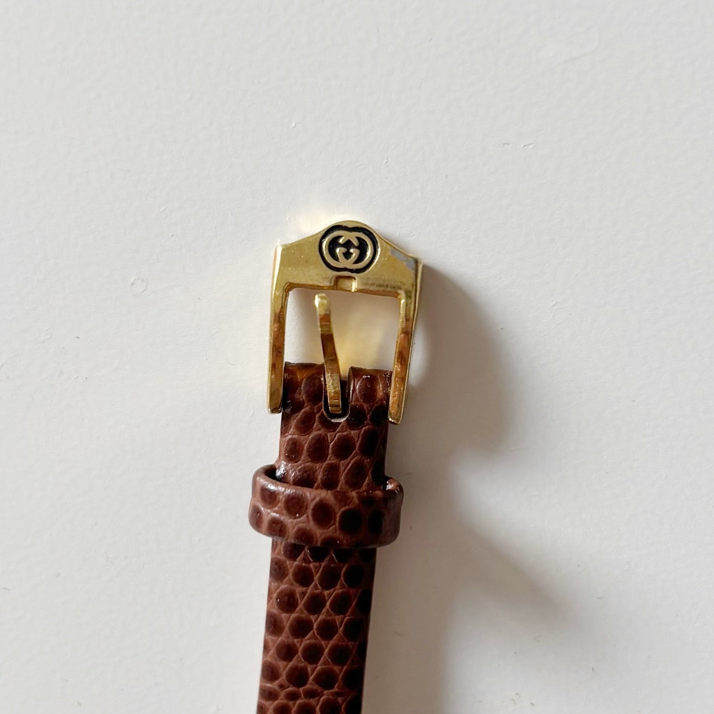 Gucci 1990s Round Dial Gold Plated Watch