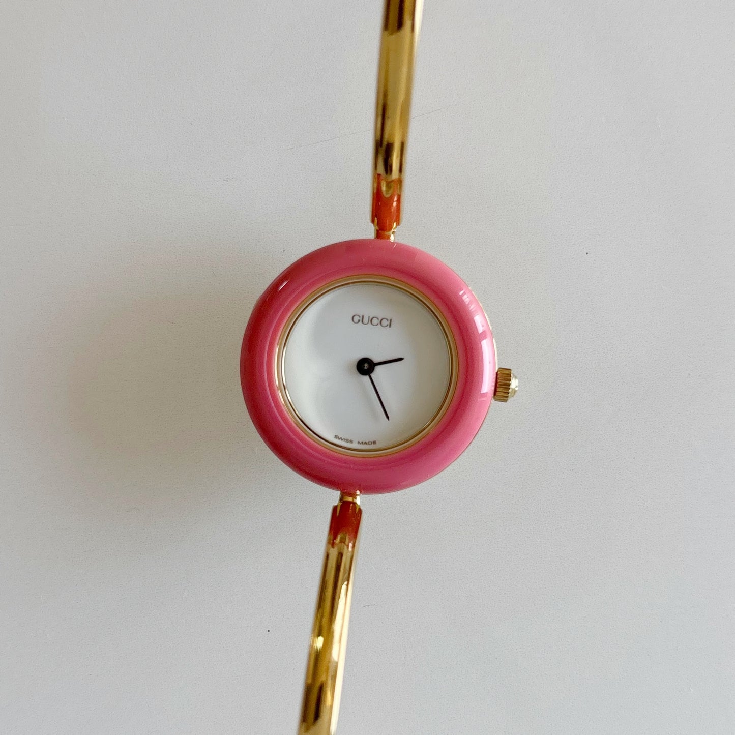Gucci 1990s Interchangeable Bezel Gold Plated Bangle Watch with 12 bezels, case