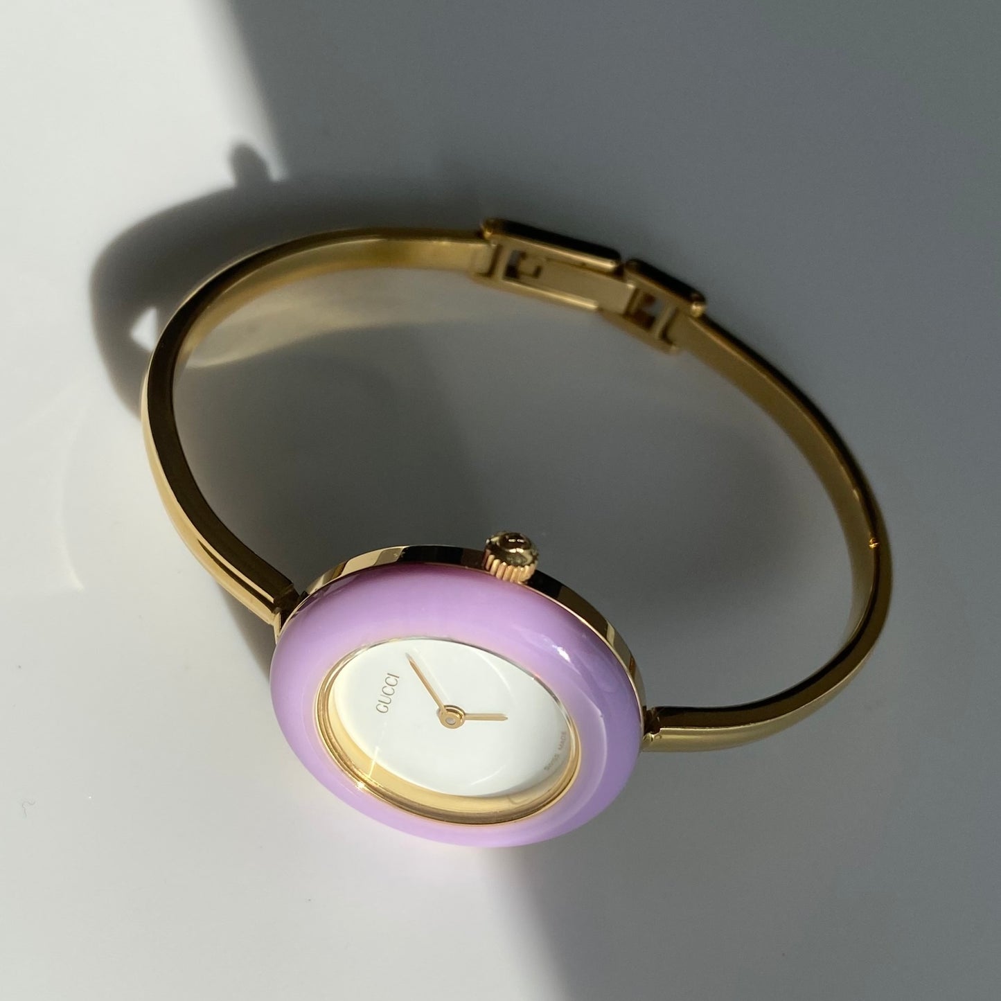 Gucci 1990s Interchangeable Bezel Gold Plated Bangle Watch with 12 bezels, case