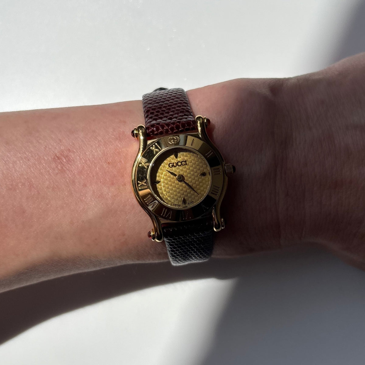 Gucci 1990s Round Dial Gold Plated Watch