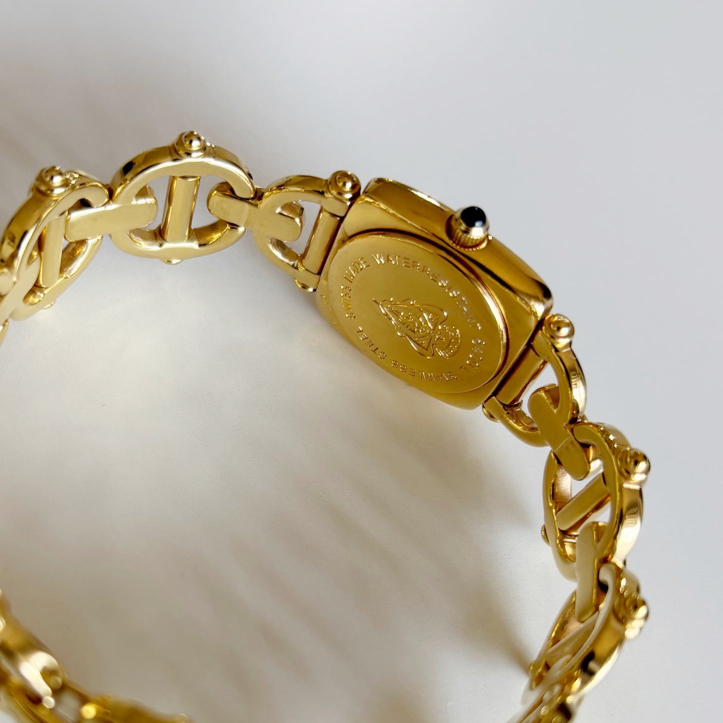Gucci 1990s Seashell Dial Gold Plated Watch