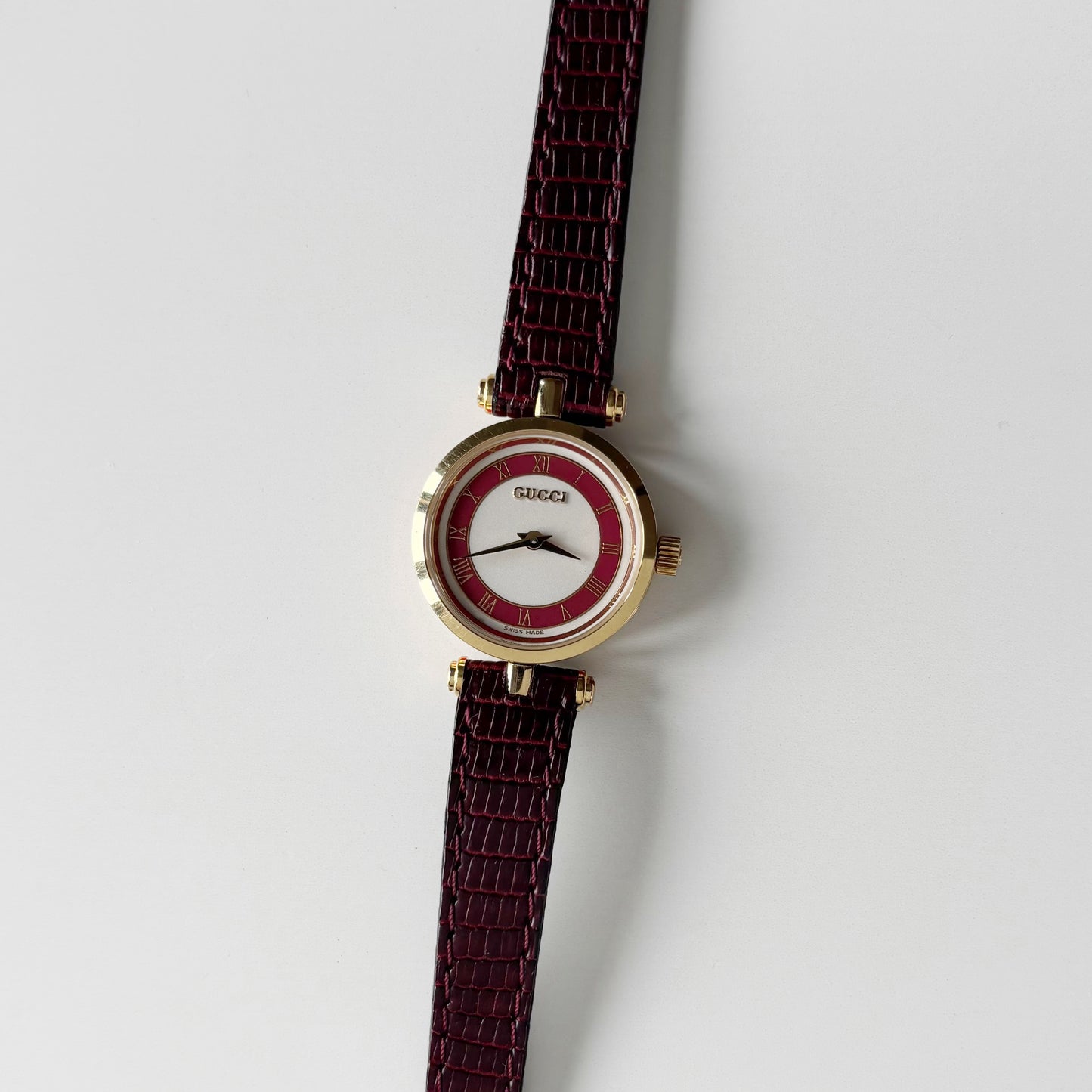 Gucci 1990s Round Dial Red Gold Plated Watch