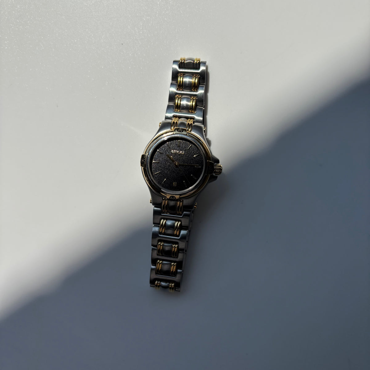 Gucci 1990s Date Round Black Dial Two Tone Gold Plated Watch