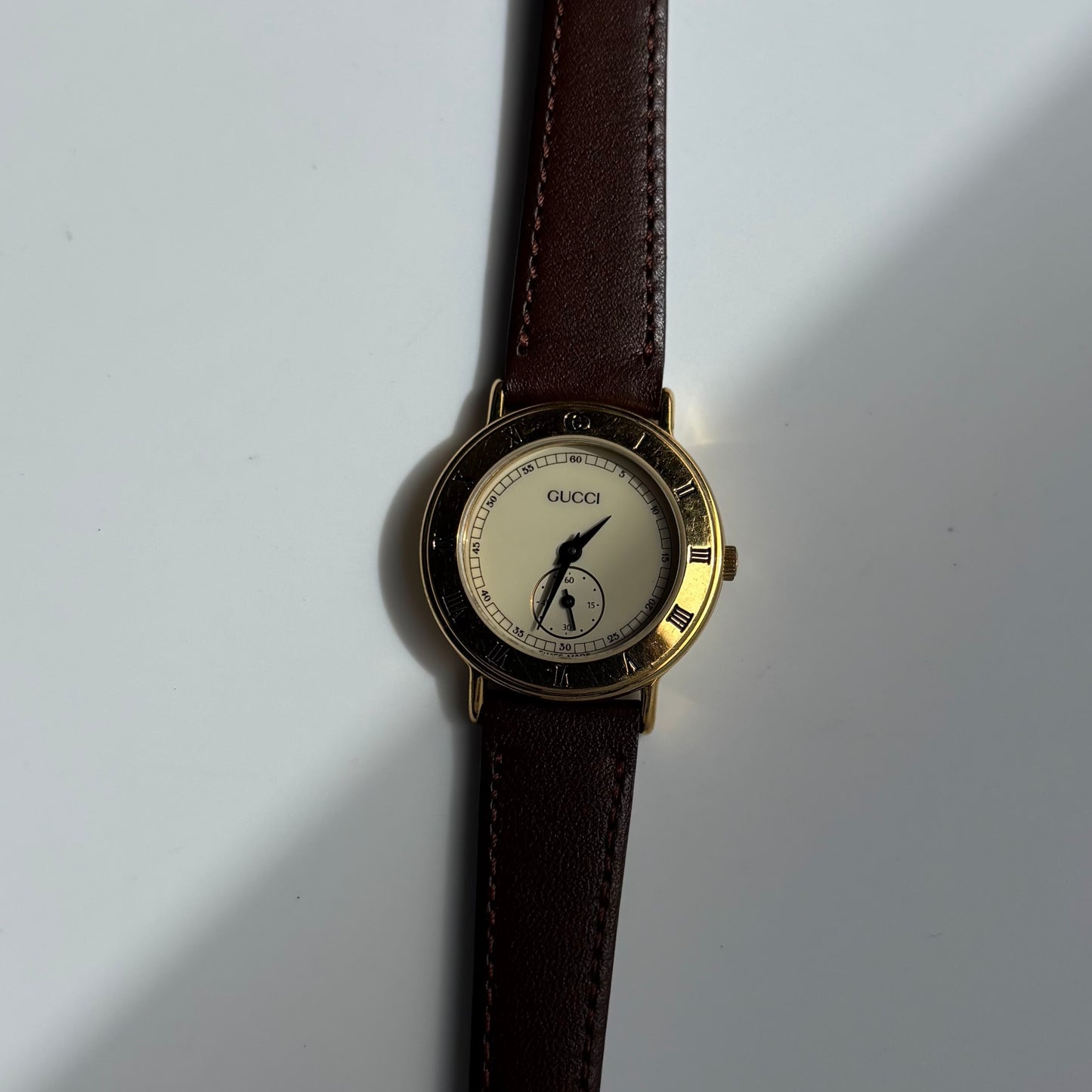 Gucci 1990s Round Dial Gold Plated Watch