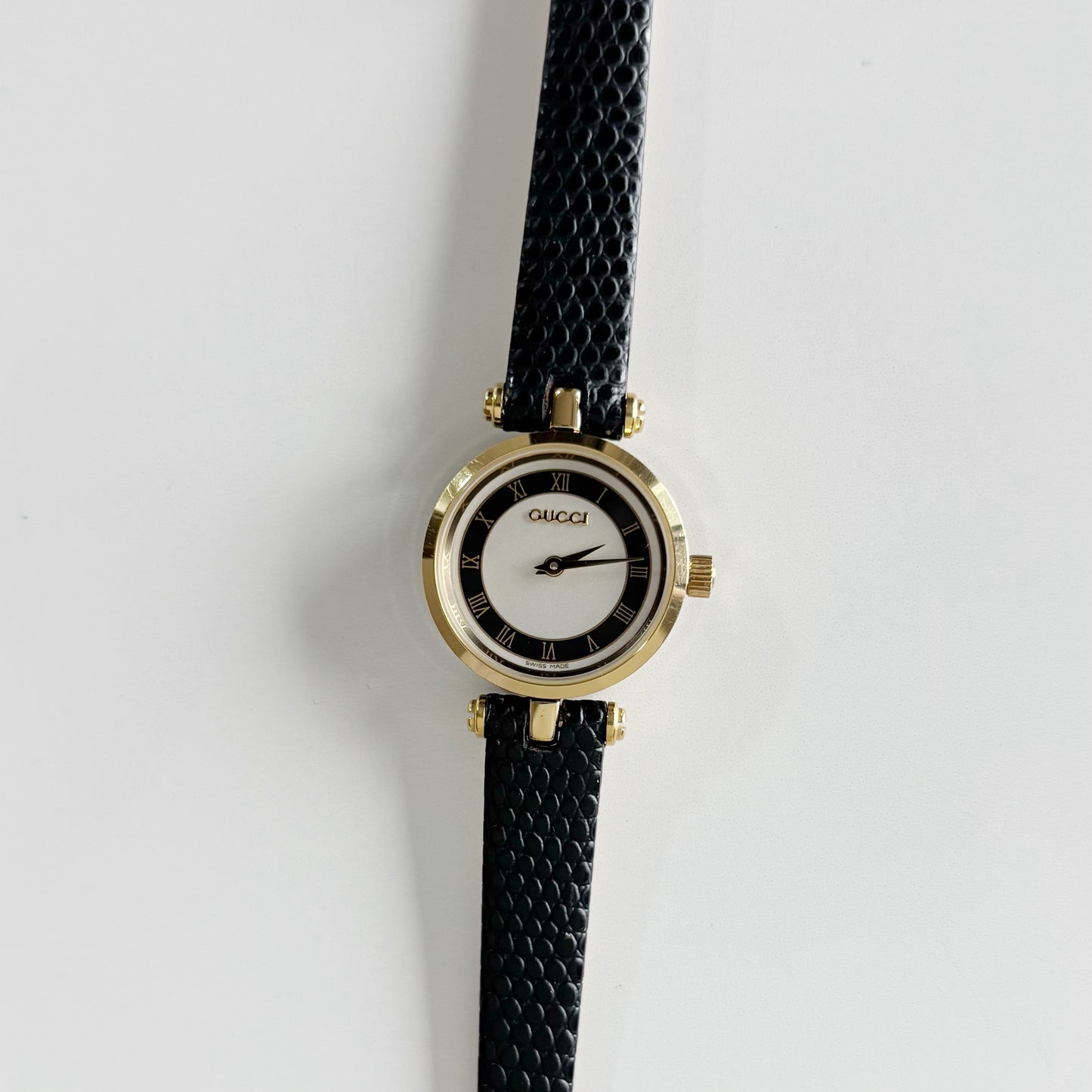 Gucci 1990s Round Dial Gold Plated Watch