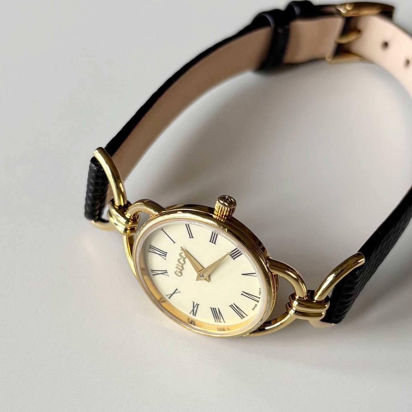 Gucci 1990s Round Dial Horsebit Gold Plated Watch