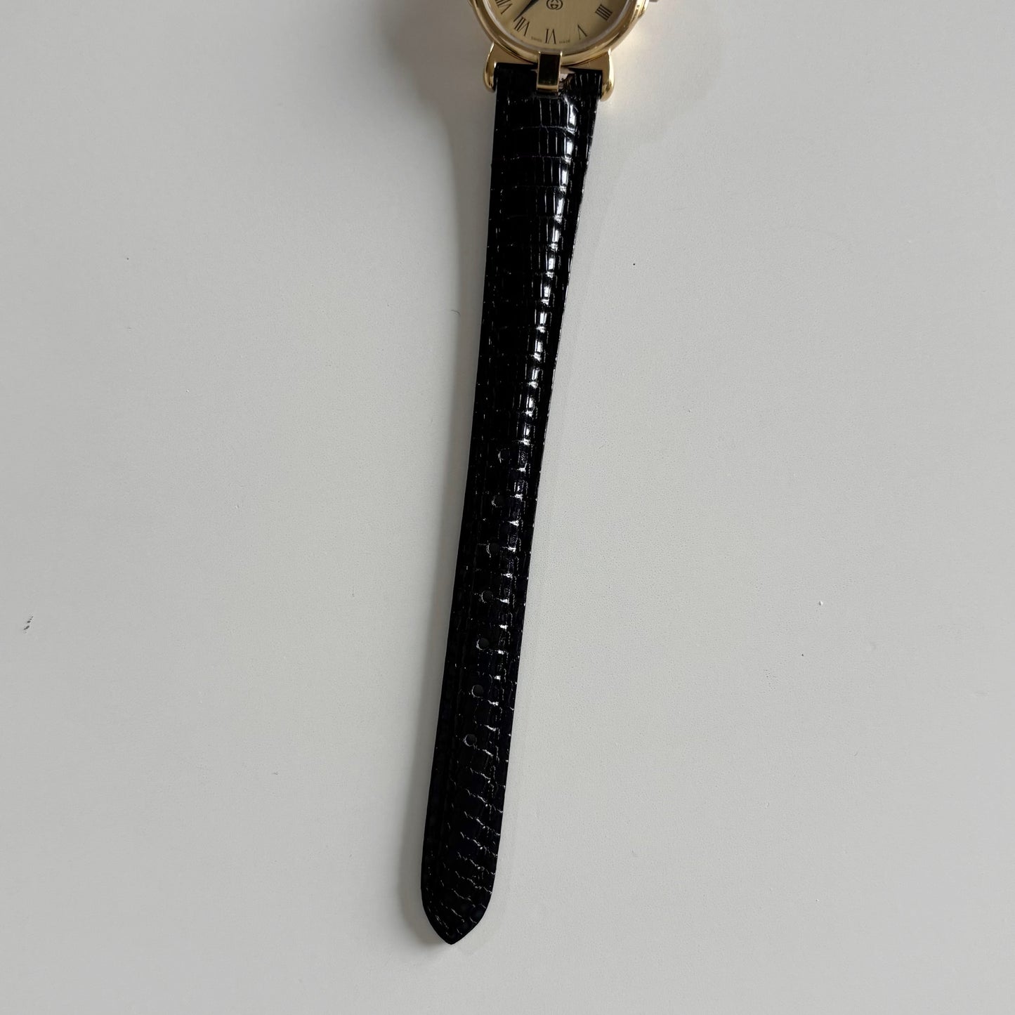 Gucci 1990s Round Dial Gold Plated Watch