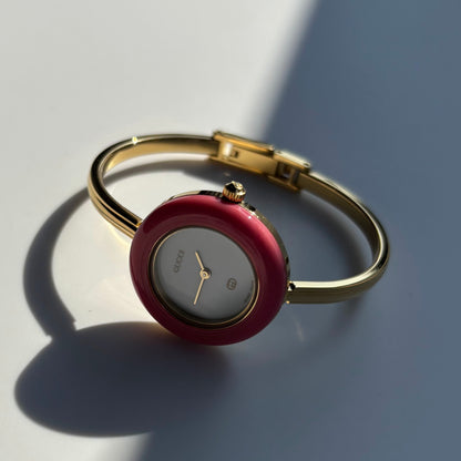 Gucci 1990s Interchangeable Bezel Gold Plated Bangle Watch with 12 bezels, case (Small)