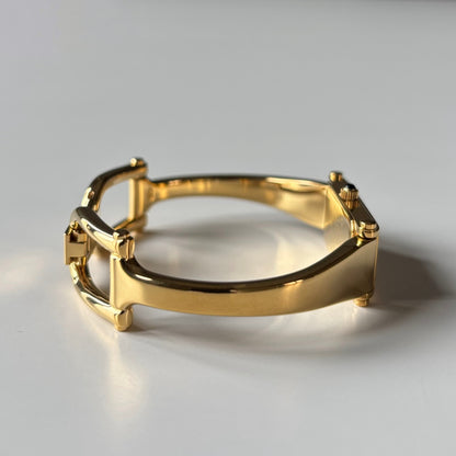 Gucci 1990s Gold Rectangular Dial Gold Plated Bangle Watch (Small)