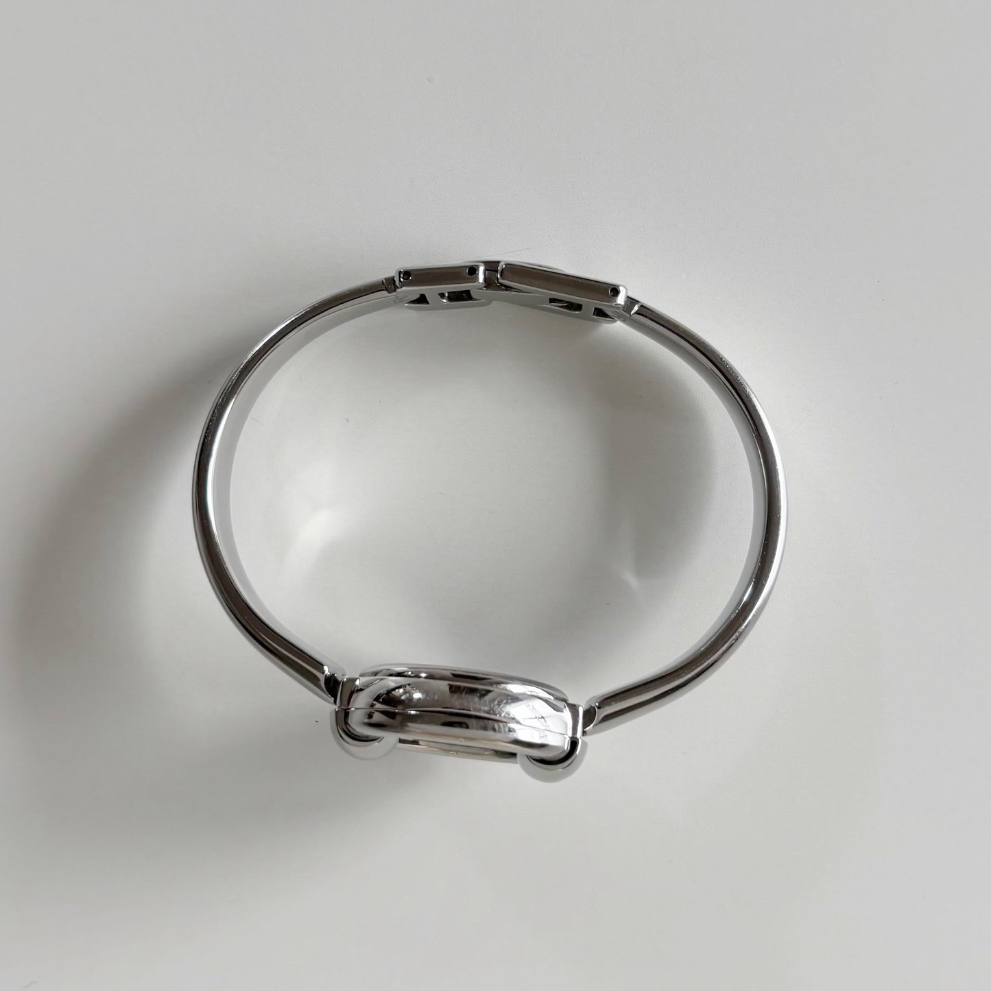 Gucci 1990s Round Dial Stainless steel Bangle Watch