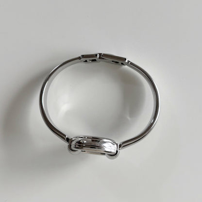 Gucci 1990s Round Dial Stainless steel Bangle Watch