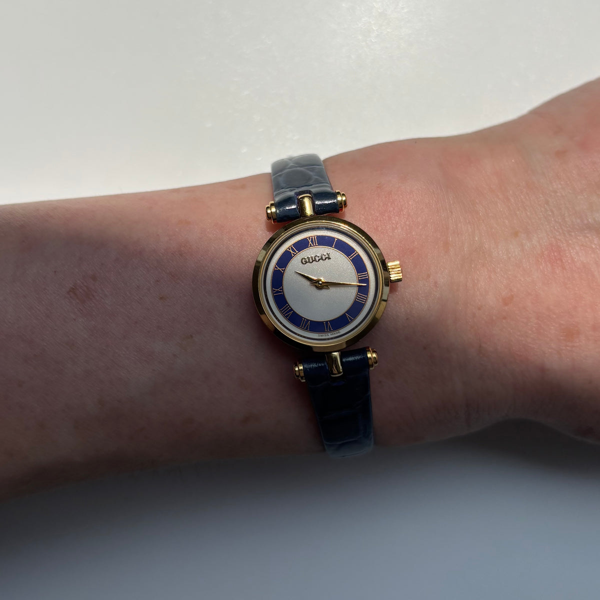 Gucci 1990s Sherry Round Dial Blue Watch