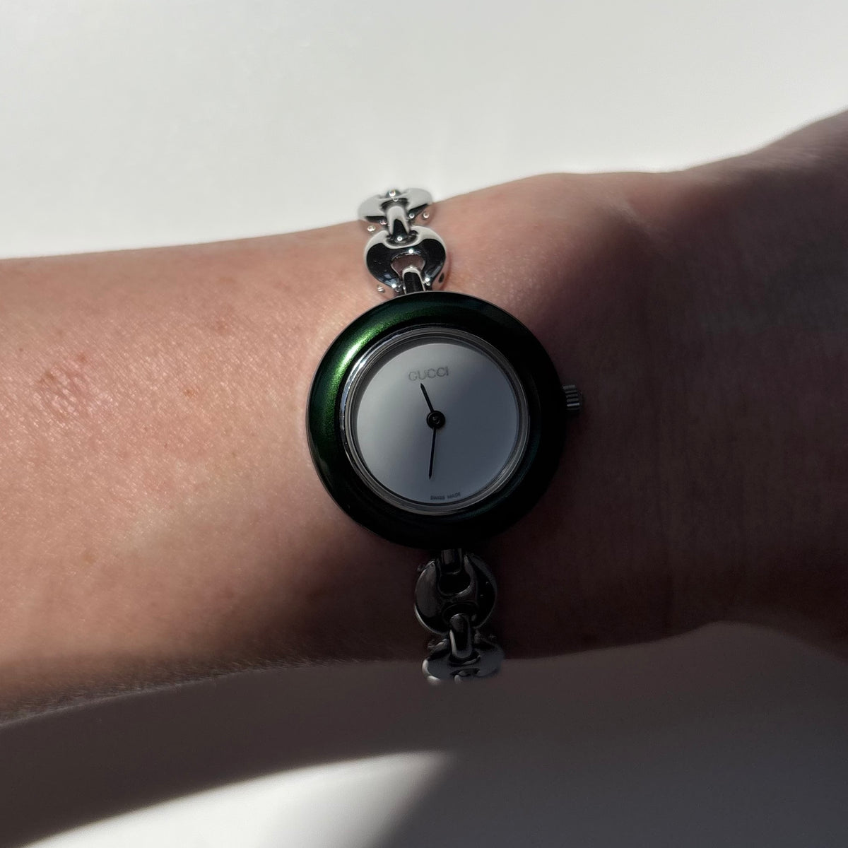 Gucci 1990s Interchangeable Bezel Stainless steel Chain Watch with 6 bezels, case