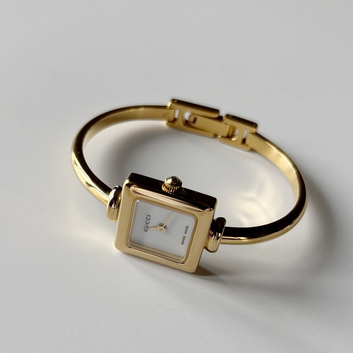 Gucci 1990s Square Dial Gold Plated Watch (Small)