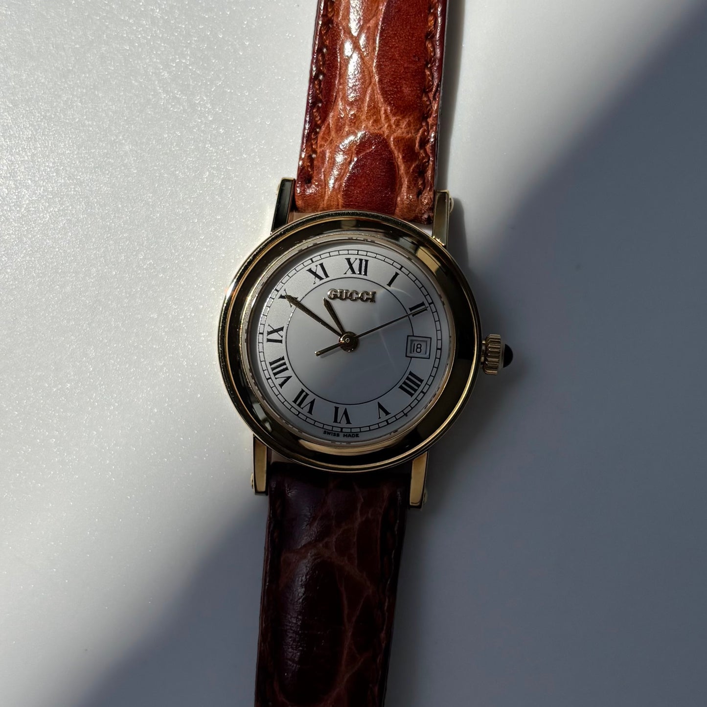 Gucci 1990s Date Round Dial Gold Plated Watch