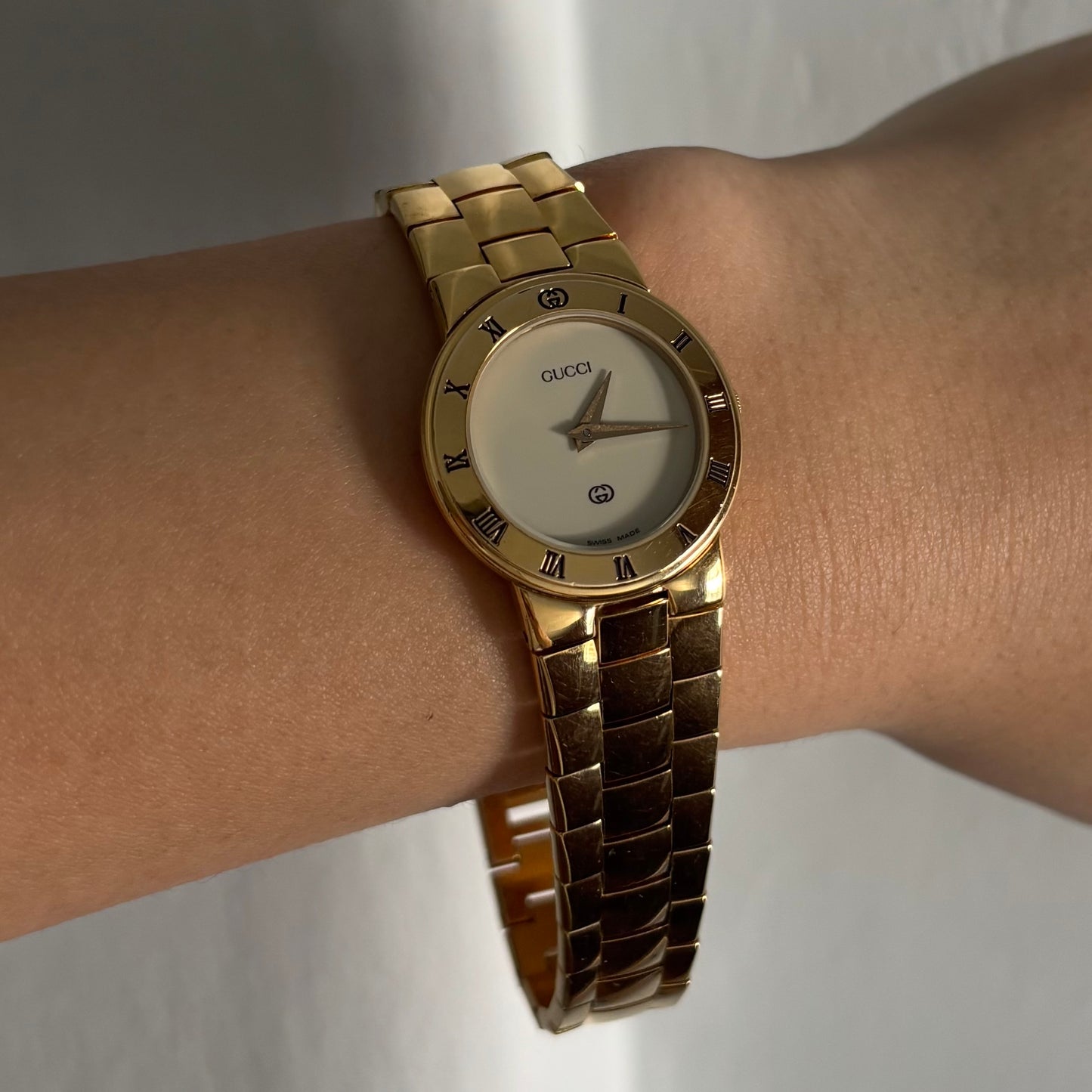Gucci 1990s Gold Plated Round Watch