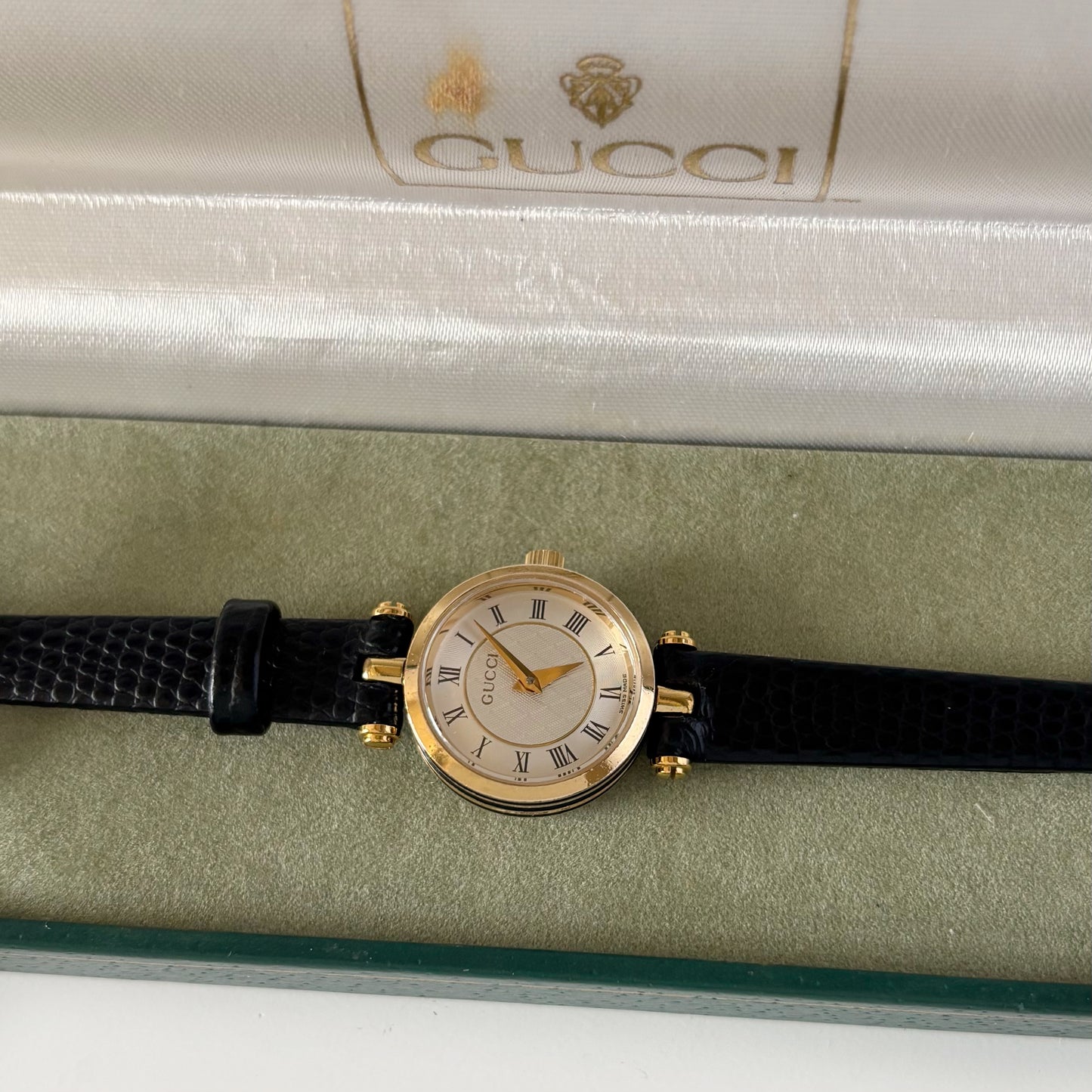 Gucci 1990s Round Dial Gold Plated Watch