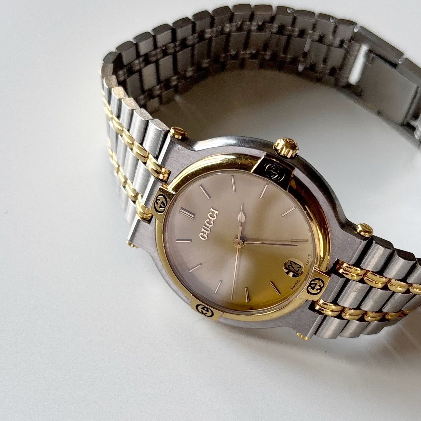 Gucci 1990s Date Round Dial Two Tone (Large)