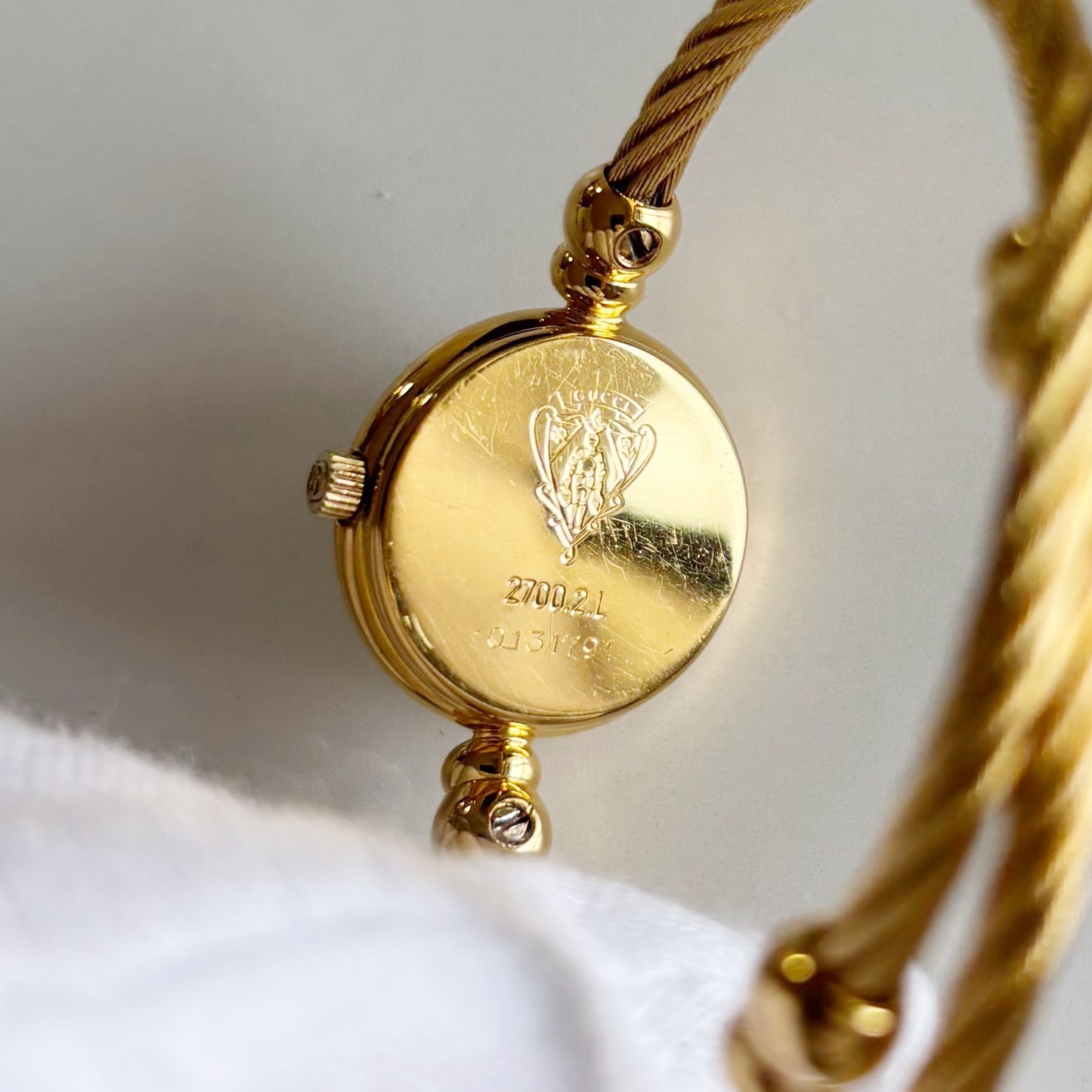 Gucci 1990s Seashell Dial Gold Plated Cable Bangle Watch