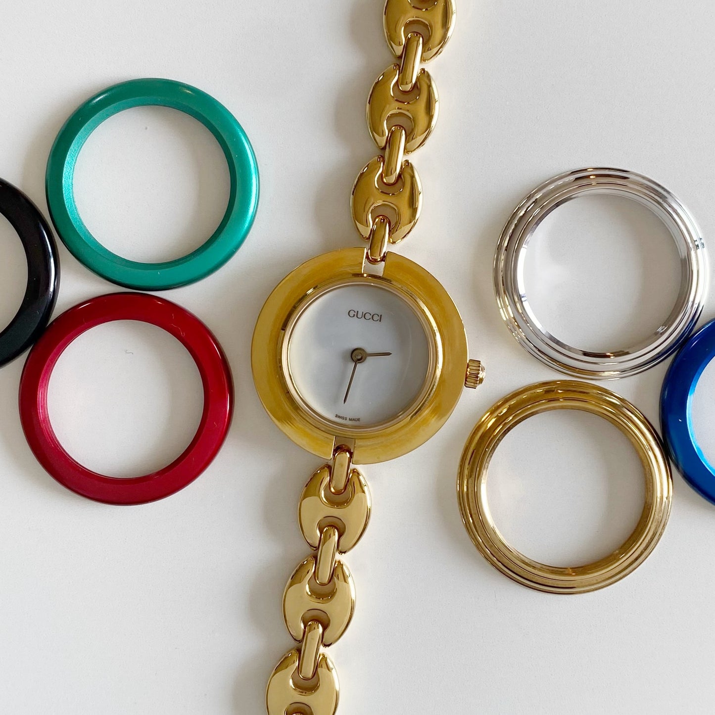 Gucci 1990s Interchangeable Bezel Gold Plated Watch with 6 bezels, case (165m)