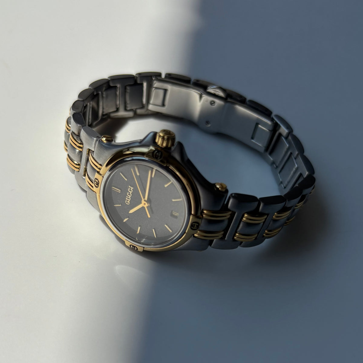 Gucci 1990s Date Round Black Dial Two Tone Gold Plated Watch