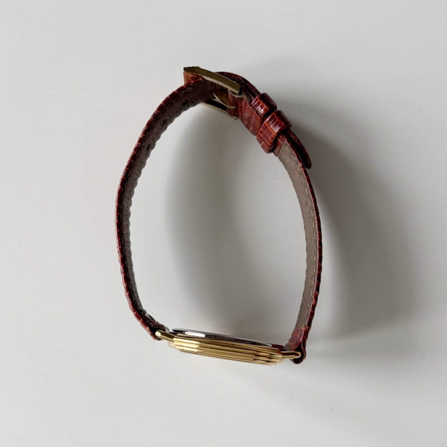 Dior 1990s Seashell Round Dial Gold Plated Watch (Large) (5/31)