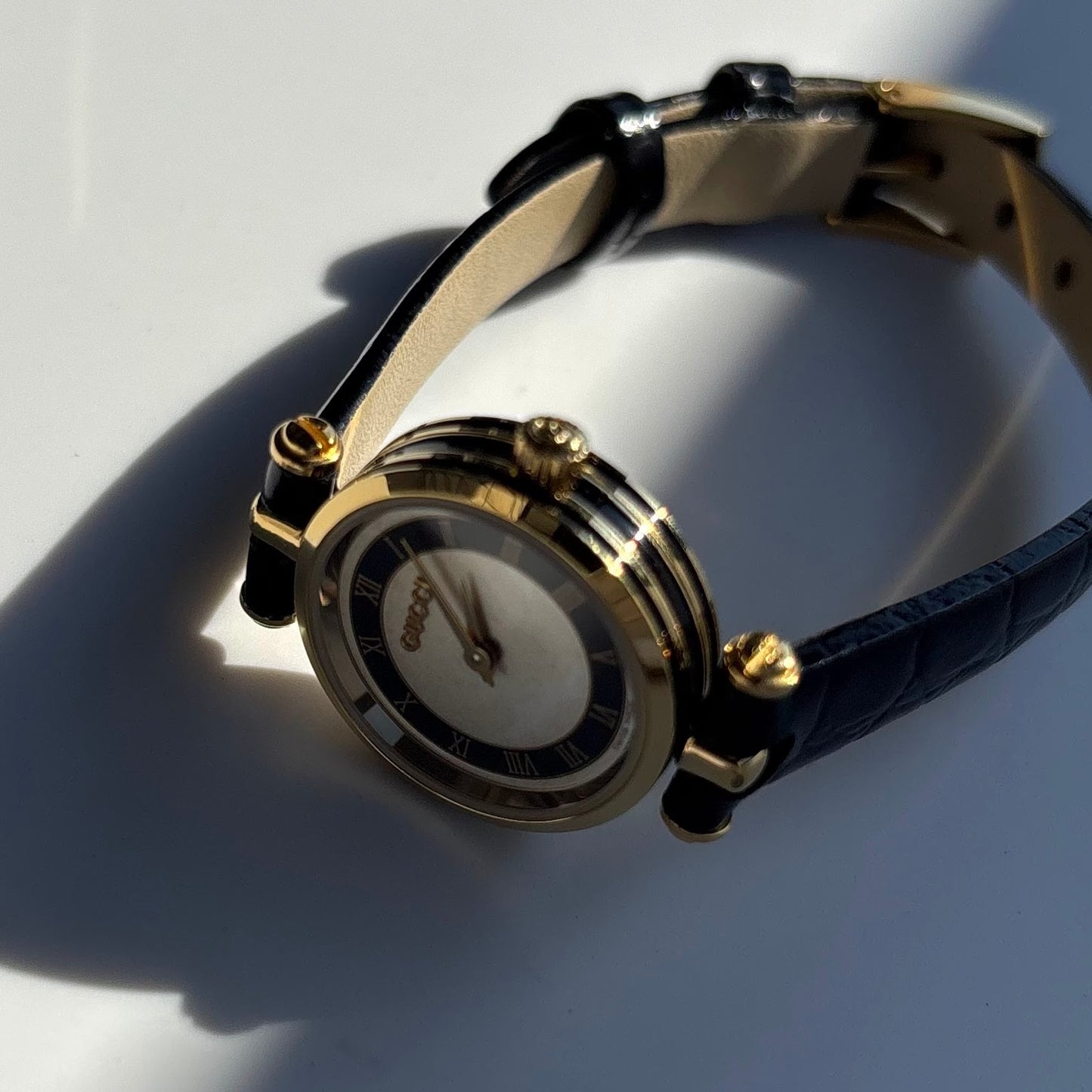 Gucci 1990s Round Dial Gold Plated Watch