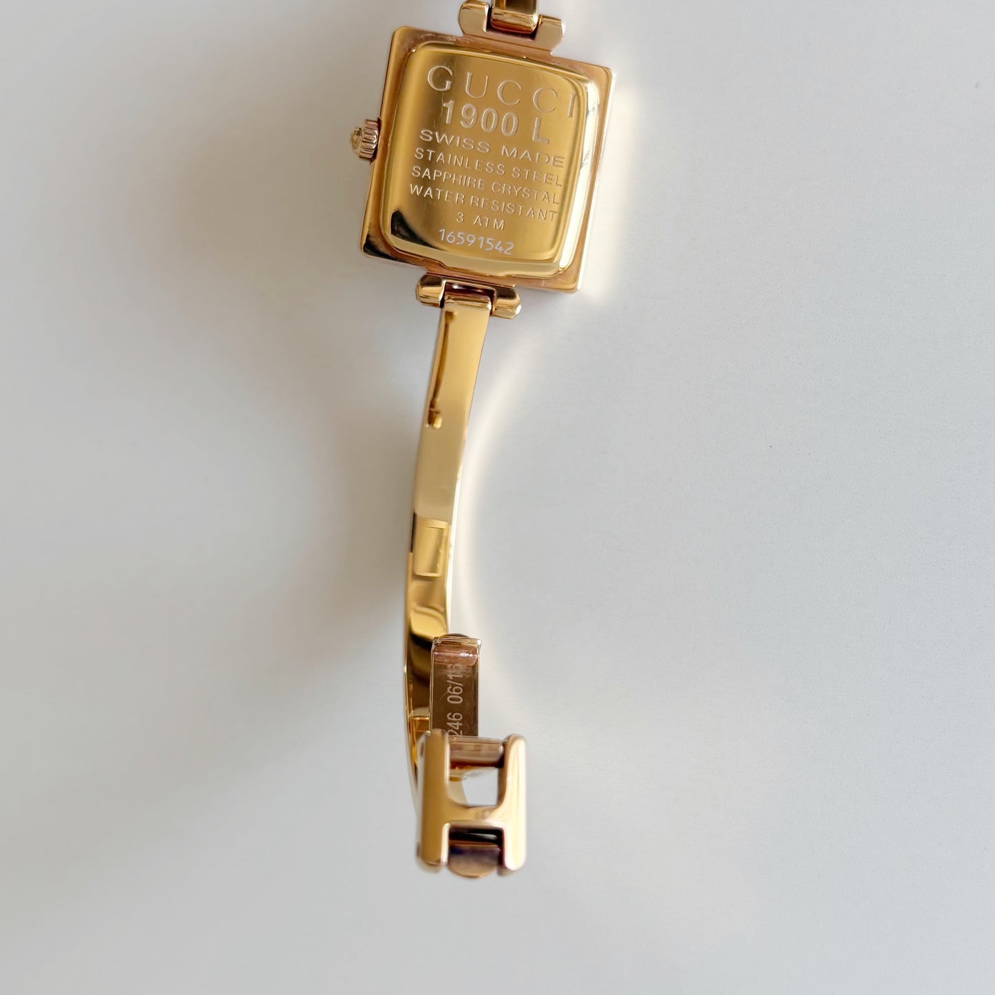 Gucci 1990s Seashell Square Dial Gold Plated Bangle Watch