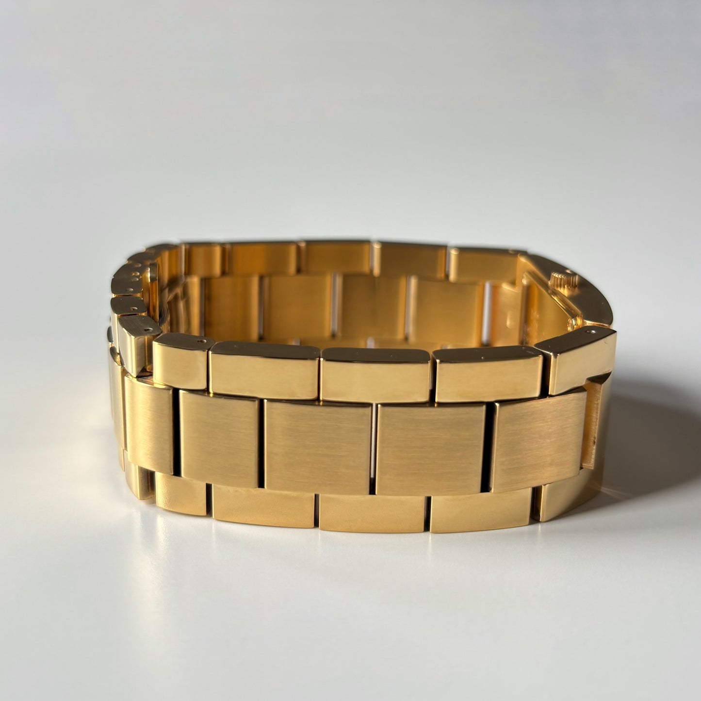 Gucci 1990s Gold Plated Watch (Large)