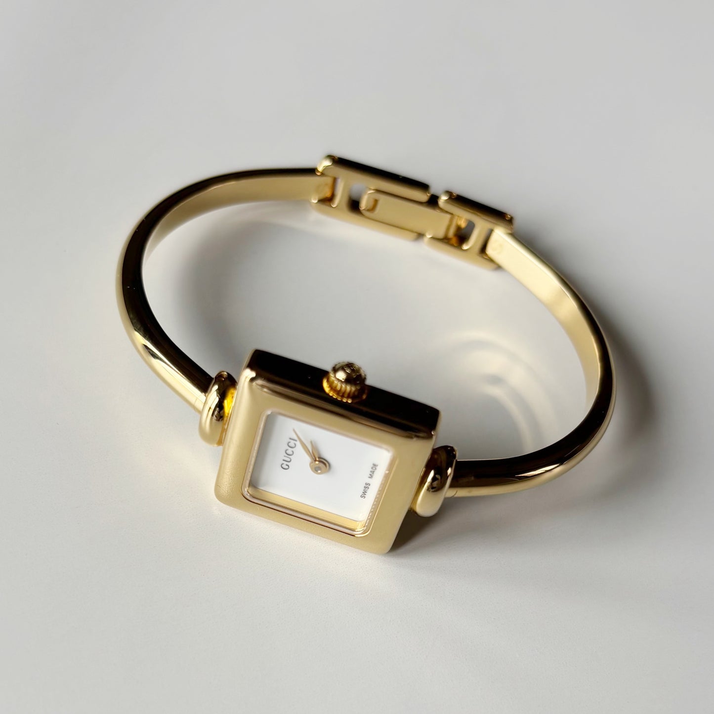 Gucci 1990s Square Dial Gold Plated Bangle Watch (Small)