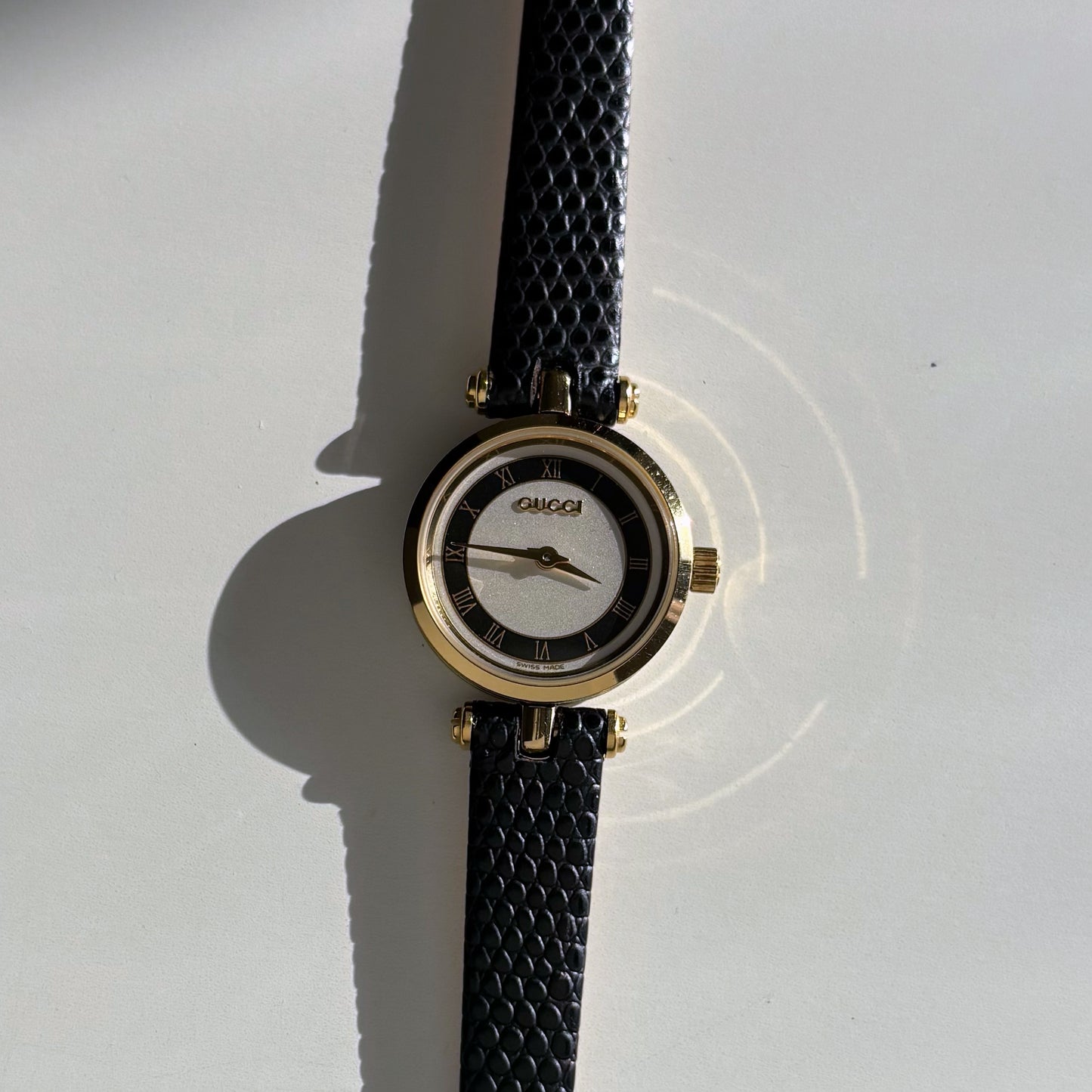Gucci 1990s Round Dial Gold Plated Watch