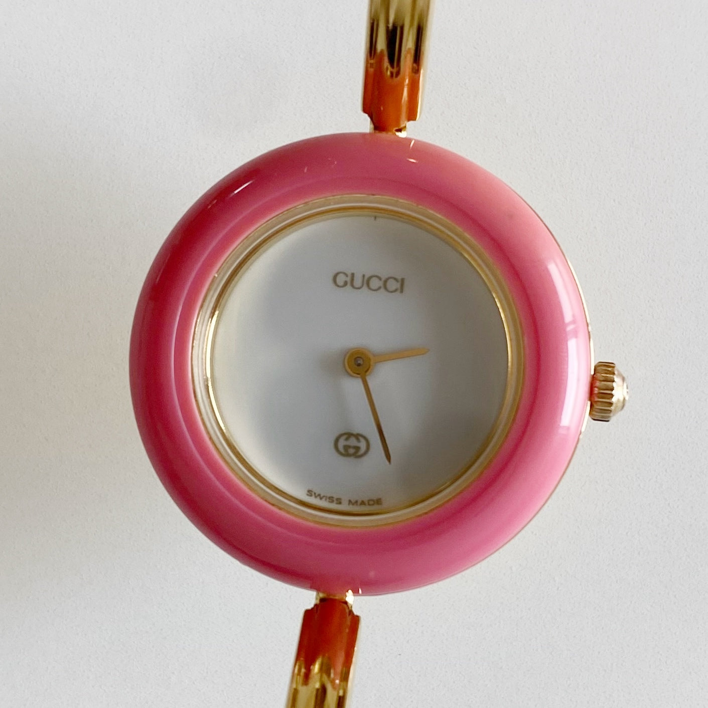 Gucci 1990s Interchangeable Bezel Gold Plated Bangle Watch with 12 bezels, case