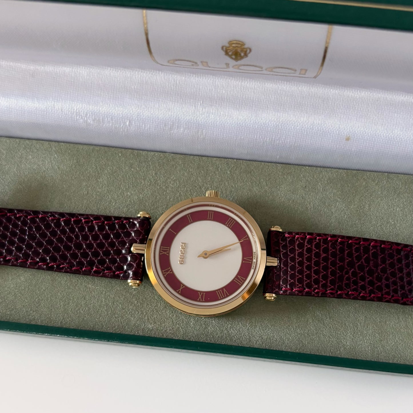 Gucci 1990s Round Dial Red Gold Plated Watch (Large)