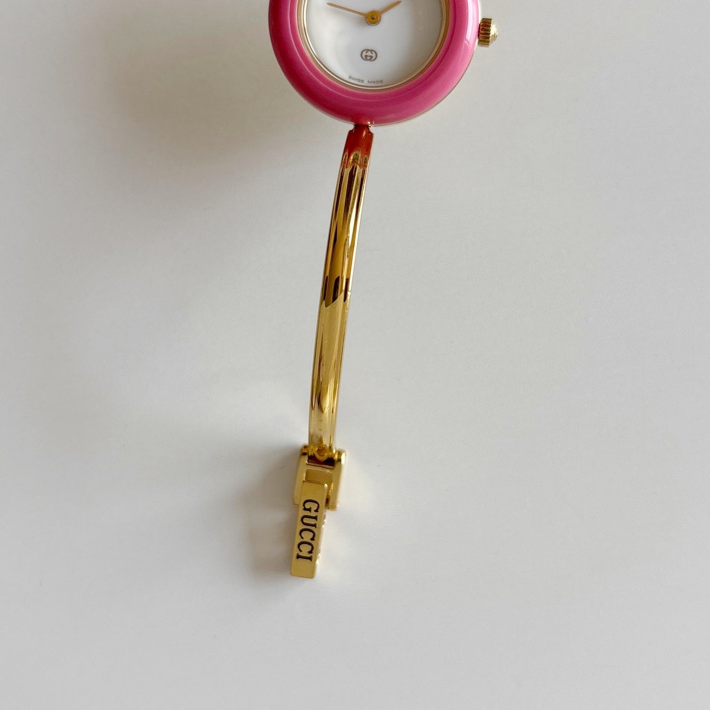 Gucci 1990s Interchangeable Bezel Gold Plated Bangle Watch with 12 bezels, case (Small)