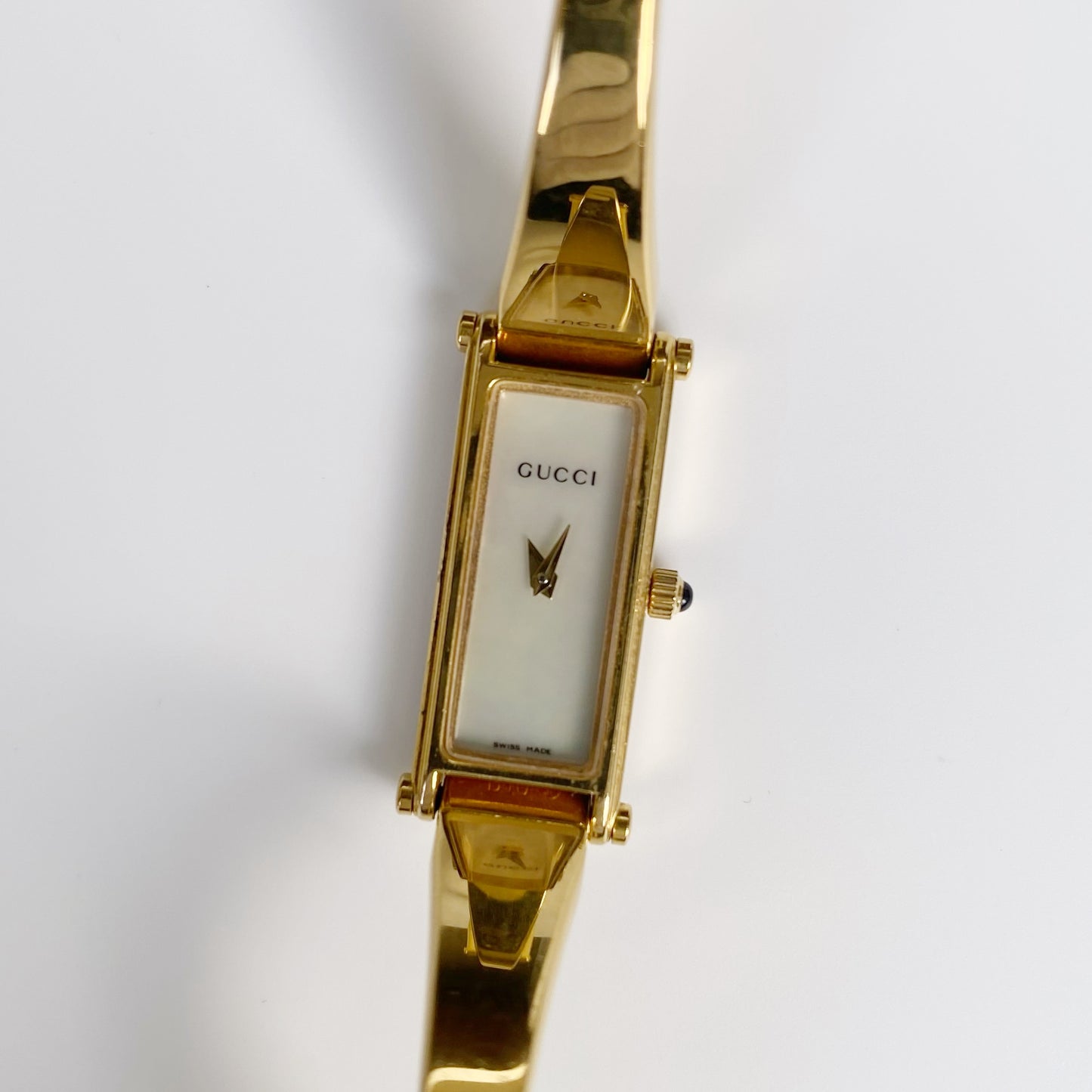 Gucci 1990s Seashell Dial Rectangular Gold Plated Bangle Watch (Small)