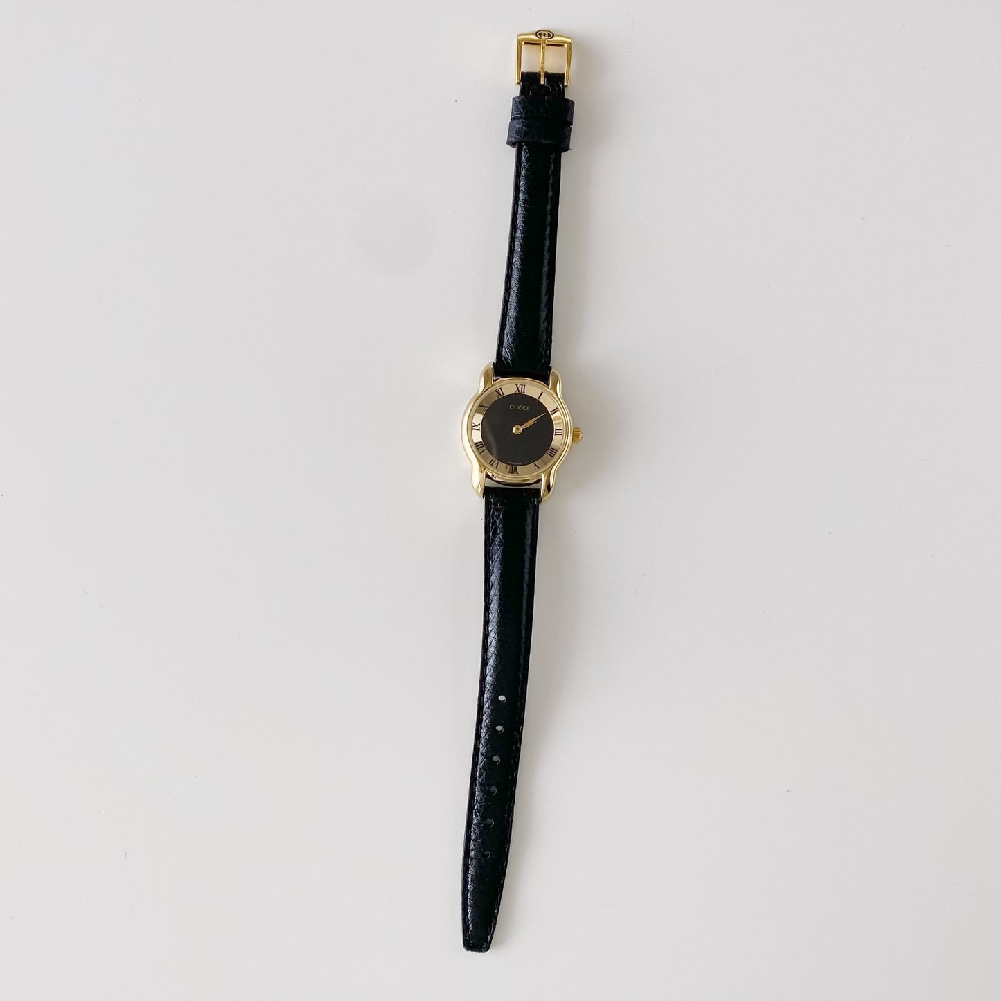 Gucci 1990s Black Dial Round Watch