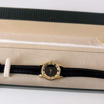 Gucci 1990s Black Dial Round Watch