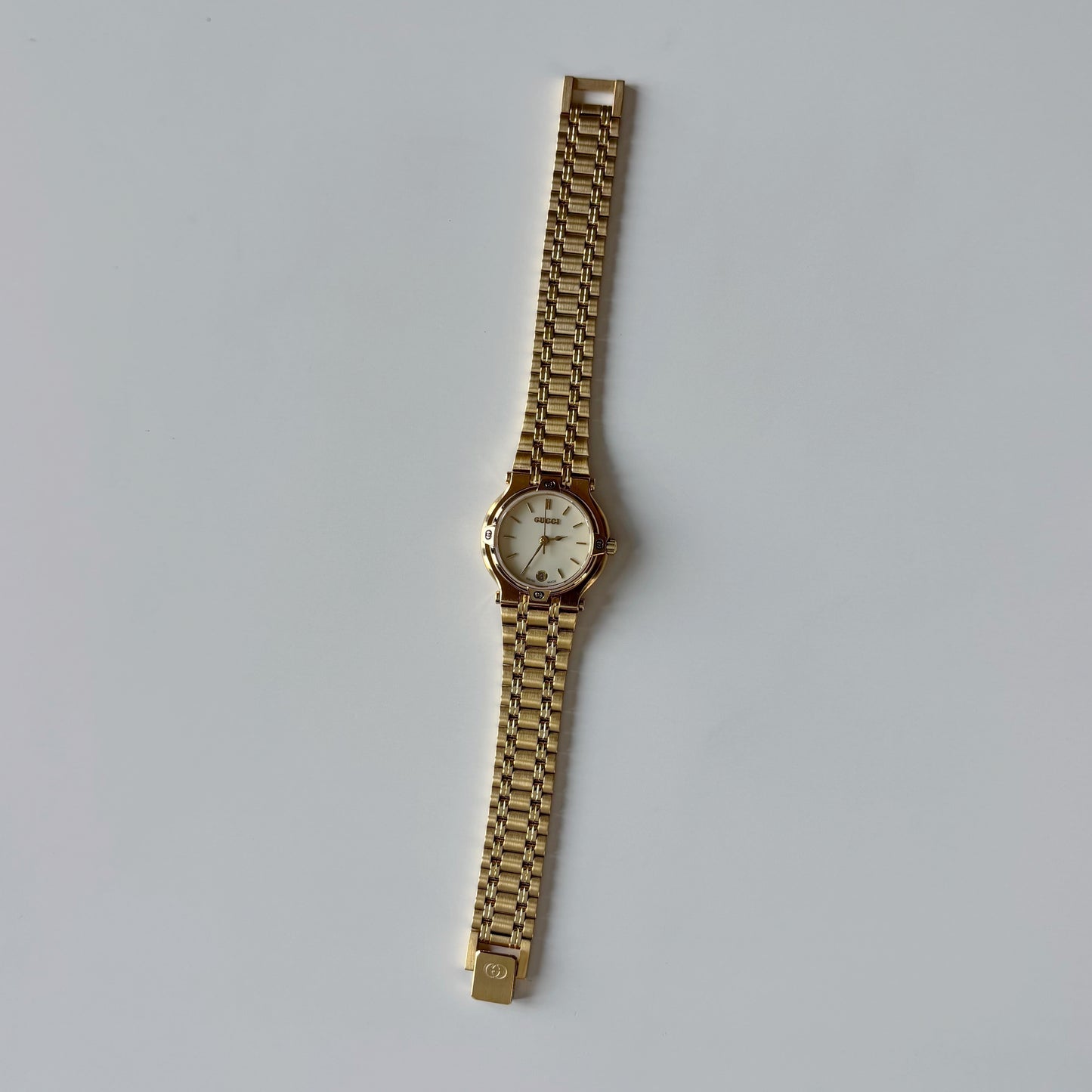 Gucci 1990s Cream Dial Date Gold Plated Watch