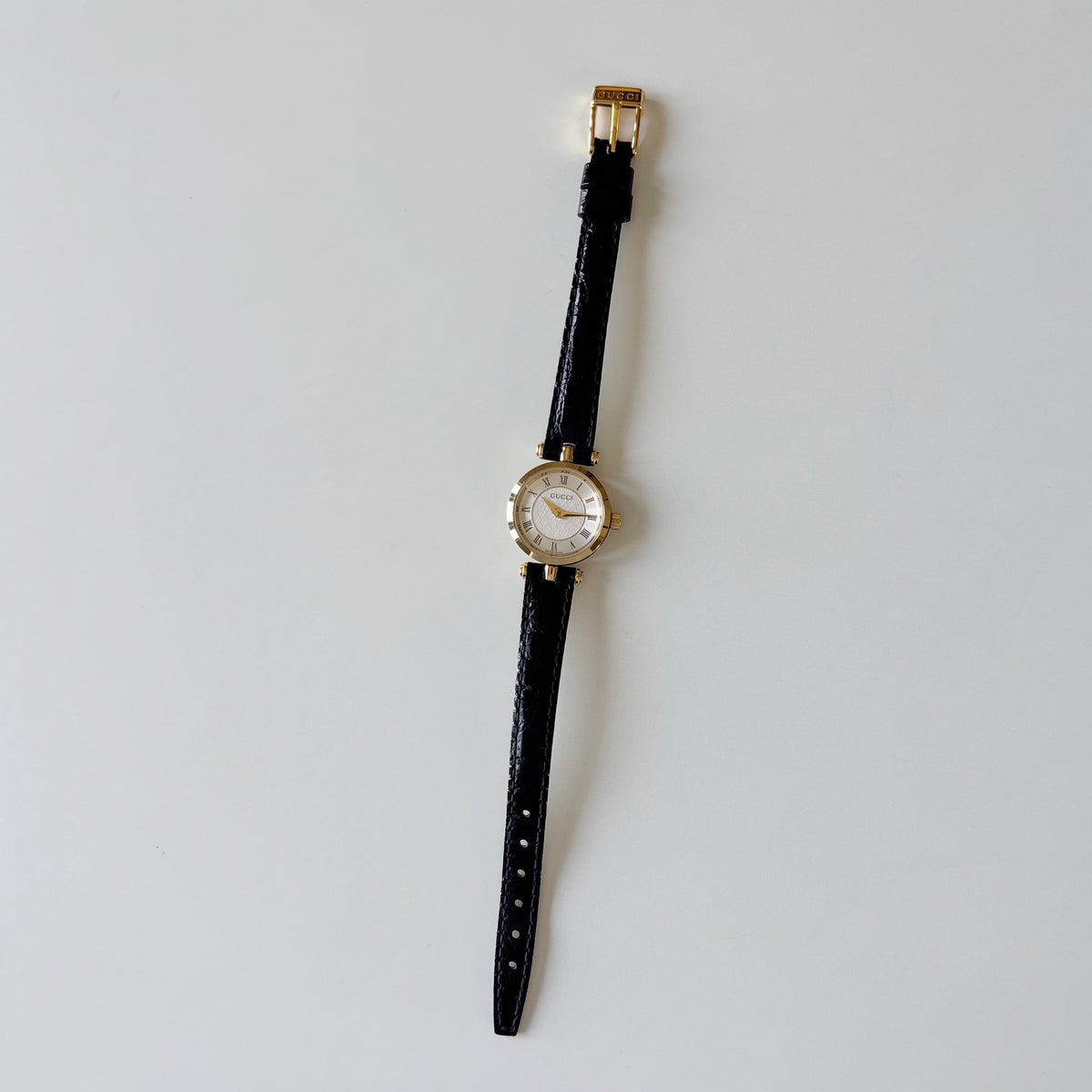 Gucci 1990s Round Dial Gold Plated Watch